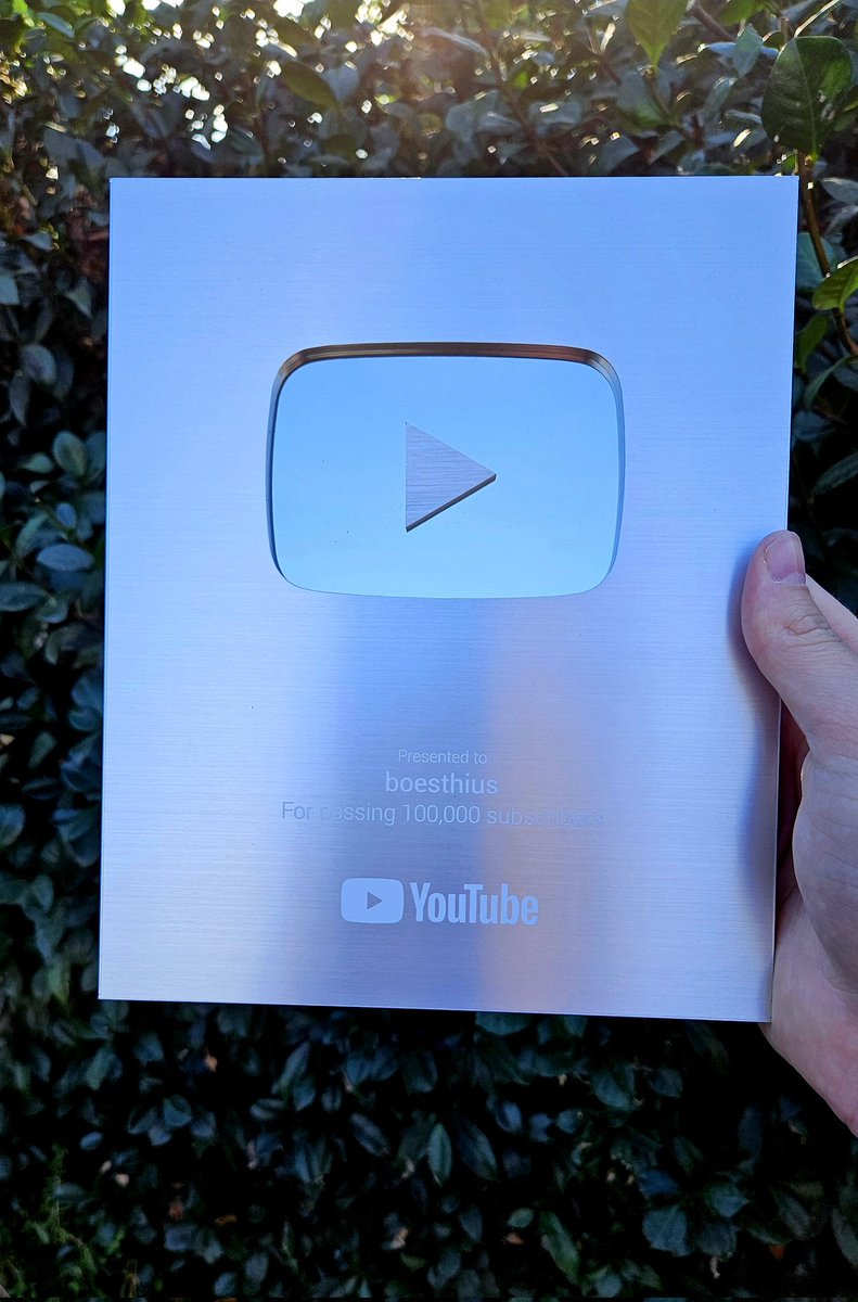 boesthius_'s tweet image. THE 100K PLAY BUTTON IS HERE
hitting 100,000 subs on youtube is an insane goal, and i cannot thank you all enough for your support. 2025 is going to be insane and I cannot wait to start
luv u all we did it for dave