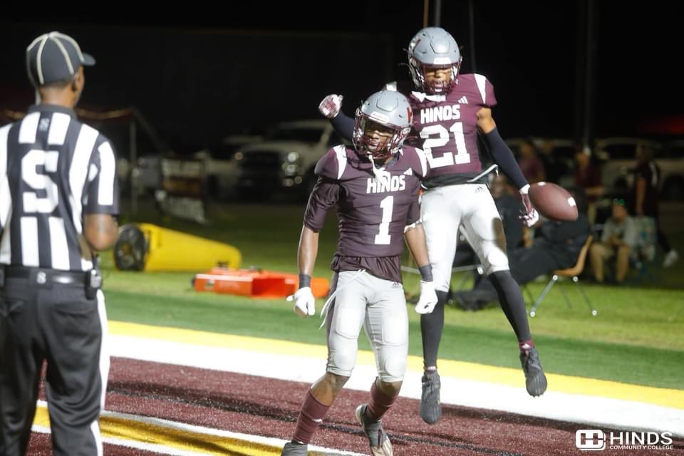 Ekamryn Smith (@ekamrynsmith) on Twitter photo Blessed to receive an offer from Hinds Community College ❤️ #AGTG <a href="/Coach_OC14/">Omarr Conner</a> <a href="/coachT_Young/">Teddy Young</a> <a href="/CoachBallard_/">Deangelo Ballard</a> <a href="/CoachLJack3/">LJ Jackson</a> Blessed to receive an offer from Hinds Community College ❤️ #AGTG <a href="/Coach_OC14/">Omarr Conner</a> <a href="/coachT_Young/">Teddy Young</a> <a href="/CoachBallard_/">Deangelo Ballard</a> <a href="/CoachLJack3/">LJ Jackson</a>