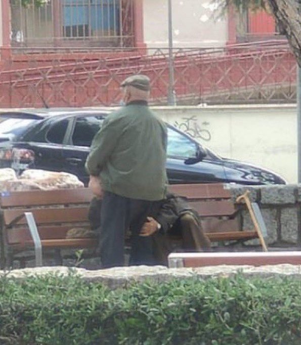 mdmartinz's tweet image. Ya hay gente celebrando la subida de pensiones