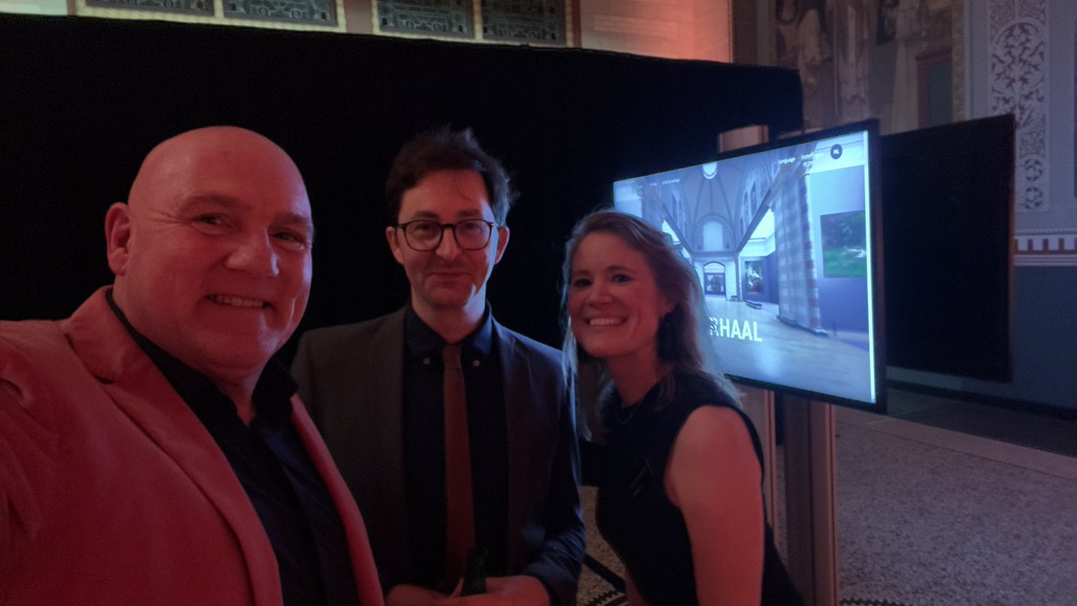 Prachtige lancering  #CollectieOnline   800.000 objecten van  <a href="/rijksmuseum/">Rijksmuseum</a> nu online in volle glorie te bekijken via revolutionair platform. Zoek, ontdek, verzamel, deel en download met Linked Open Data en AI technologie. Creëer je eigen eregalerij. rijksmuseum.nl/nl/collectie