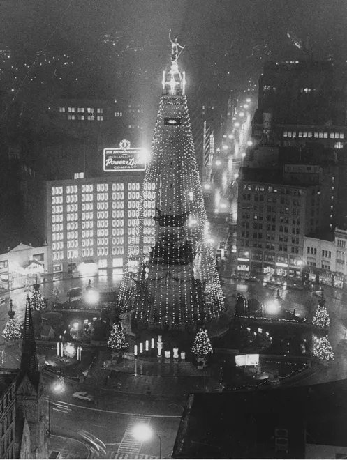 LiterateIndy's tweet photo. 1967.

Countdown to #CircleofLights 
(Jim Young, The News) https://t.co/TMWUocl87R