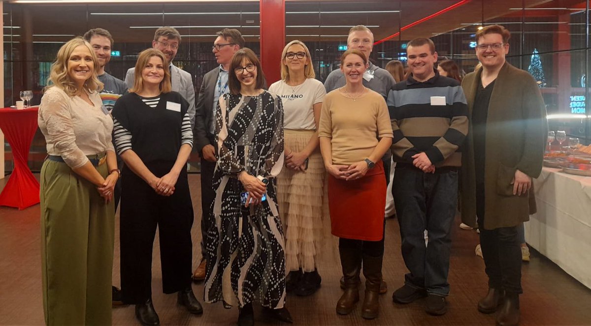 Julie Anderson (@drjulespsych) on Twitter photo Absolutely fabulous evening with these awesome psychiatrists - really heartening listening to why they love their chosen speciality along with a room full of inquisitive medical students ❤️💪🏻#ChoosePsychiatry <a href="/rcpsychNI/">rcpsychNI</a> <a href="/qubmindmatters/">Mind Matters</a> <a href="/QUBMedEd/">QUB Centre for Medical Education</a> <a href="/Choose_Psych/">Choose Psychiatry</a> <a href="/rcpsych/">Royal College of Psychiatrists</a> Absolutely fabulous evening with these awesome psychiatrists - really heartening listening to why they love their chosen speciality along with a room full of inquisitive medical students ❤️💪🏻#ChoosePsychiatry <a href="/rcpsychNI/">rcpsychNI</a> <a href="/qubmindmatters/">Mind Matters</a> <a href="/QUBMedEd/">QUB Centre for Medical Education</a> <a href="/Choose_Psych/">Choose Psychiatry</a> <a href="/rcpsych/">Royal College of Psychiatrists</a>