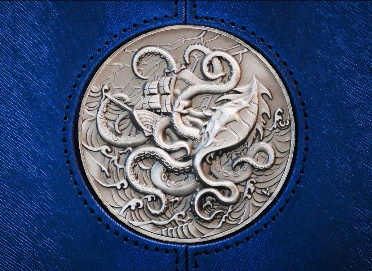 The #Kraken Deck Guardian
kickstarter.com/projects/kakap…

#deckbox #tcg #edh #mtgcommander #mtg #fabtcg #pokemontcg #magicthegathering #edhdeckbox #mtgedh #mtgdeckbox #commanderdeckbox #fabdeckbox #yugiohtcg #tcgdeckbox #krakendeckbox #krakendeck #mtgkraken #bluedeckbox