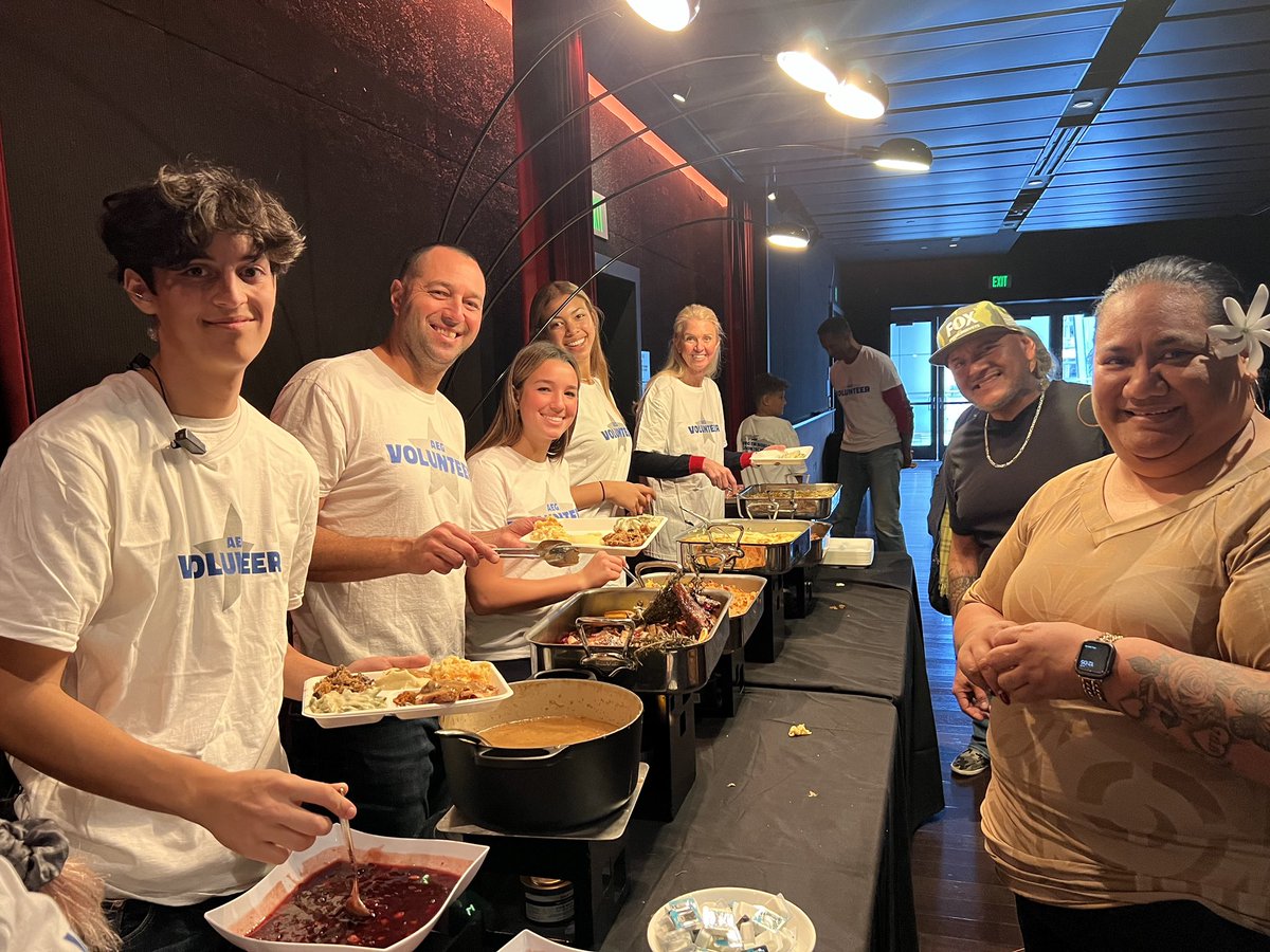 AEGworldwide's tweet photo. Happy Thanksgiving! ๐ฆ
Today we hosted our annual #Thanksgiving Celebration at @TheNovoDTLA. 200+ meals were served to U.S. Veterans + families from neighborhoods near @LALIVE. Thank you to all who joined us and our AEG team members who prepared and served food.
#SpreadCheer #WeAreAEG
@aegpresents @goldenvoice