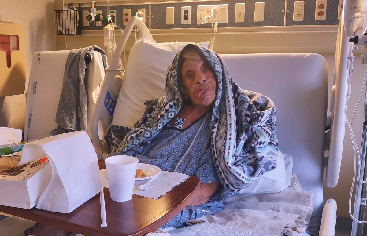 Judy for the win! 🦃 Nothing screams Happy Thanksgiving more than watching Macy's parade w/ Mom as she puts it 🤌 in jail and their coffee sucks. Thanks everyone for the well wishes &amp; pastry! 🍰Happy Thanksgiving everyone and much love to our five angels shining down on her! ✌️