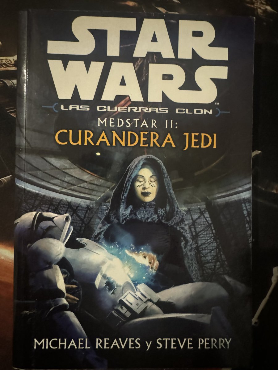 mi_biblio's tweet image. Final de la bilogía #StarWars #LasGuerrasClon MedStar II: Curandera Jedi de Michael Reaves y Steve Perry. @ASantosEd 2005. Continúa la misión de #BarrissOffee en Drongar, donde la República lucha contra los Separatistas…
