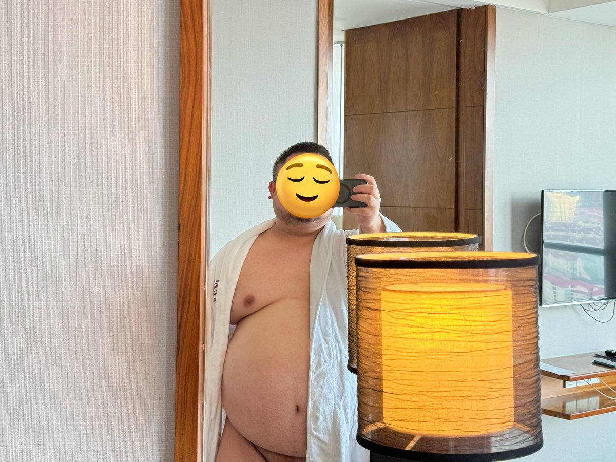(/-(ｴ)-＼)