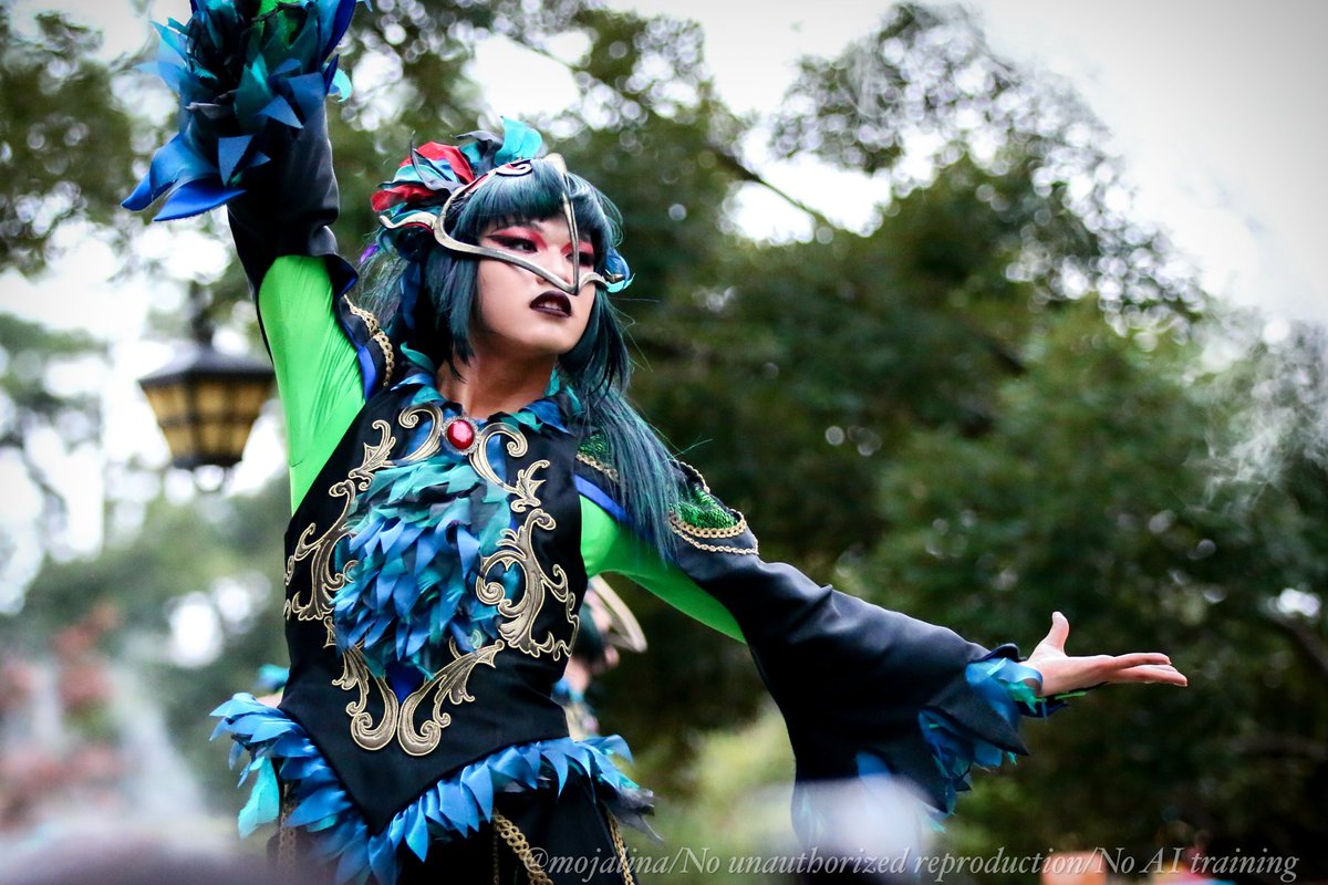 2024.11.5 Into the frenzy🎃 カラスダンサー🐦‍⬛ 背中の柔らかさが