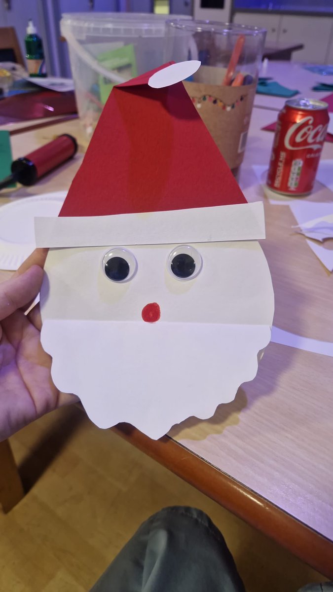 Getting in the Christmas spirit making decorations for the ward #beechward 🌲 ⛄️