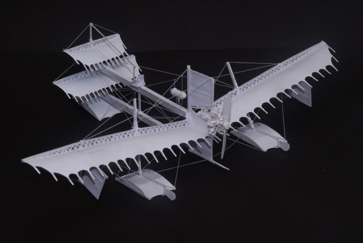 明日（11/30）から川崎にて #フライングワイヤーズ  の作品展が開催されます。私は「水上機、飛行艇」の1/32紙模型8機を展示します。　#複葉機はいいぞ  #水上機はいいぞ
