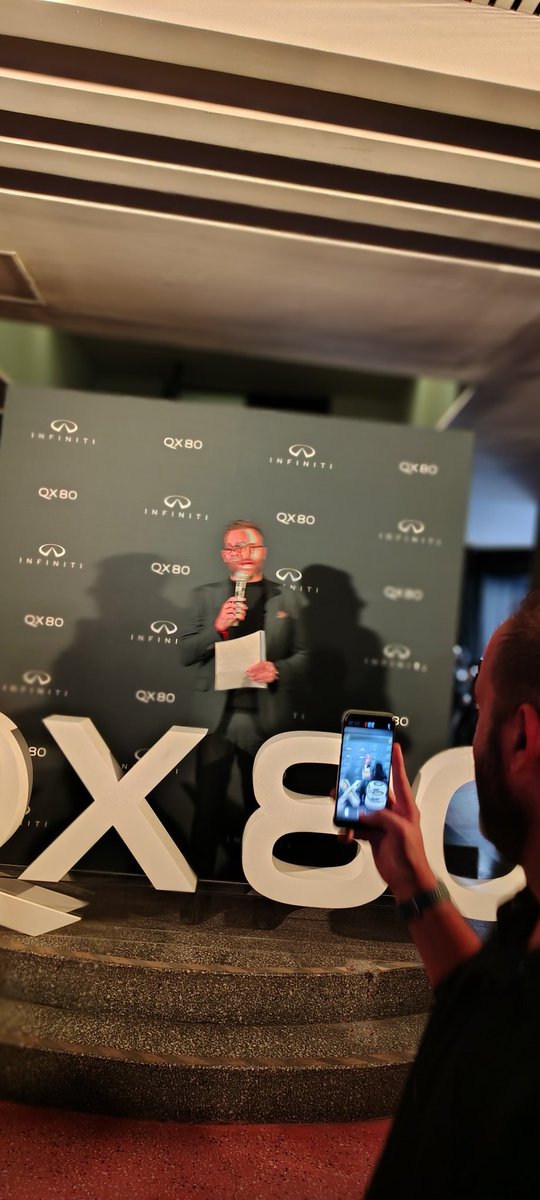 Yorch60's tweet photo. Listos para ser testigos de la presentación del nuevo #INFINITIQX80  2015 #WlLujoDeElegirExperiencia  @Wheels_M_Mexico https://t.co/y2KHd9OblX