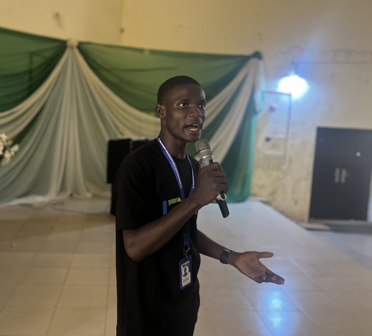 theiconicfash's tweet photo. Earlier yesterday, we were at it again, pitching Facity’s fintech solutions to over 1,000 students at the Faculty of Communication and Information Sciences orientation, University of Ilorin, Ilorin, Nigeria.
#CommunityManagement #Unilorin
#StudentFinanceMadeEasy #TheIconicFash https://t.co/kDPlArFXt5