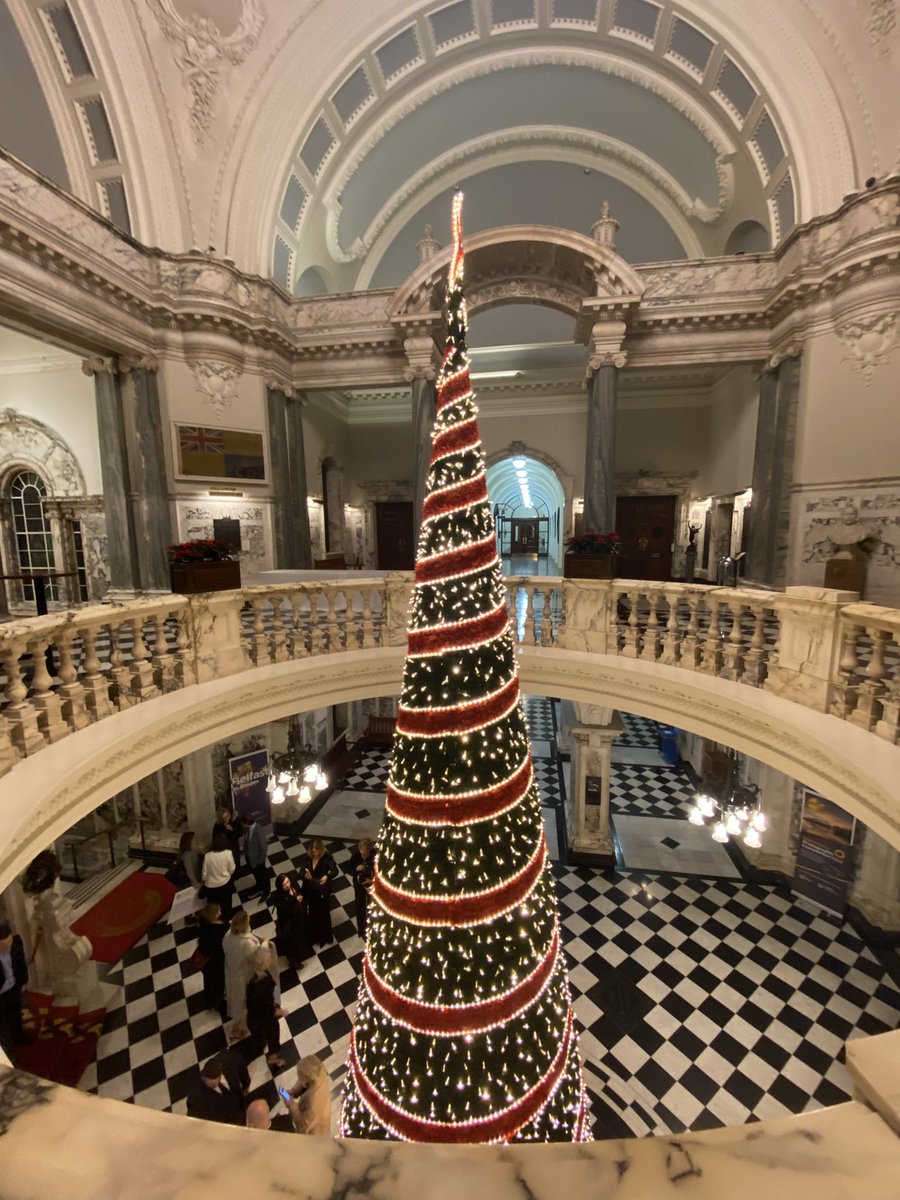 Helen Manson tweet media