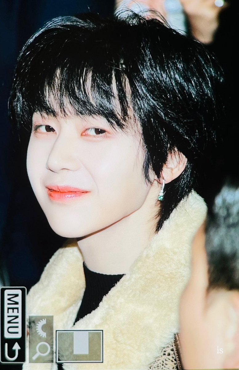 241129 추우니까 옷 따숩게 입고다녀 튜야 💕

#석매튜  #SEOKMATTHEW #ソクマシュー #제로베이스원 #제베원 #ZEROBASEONE #ZB1