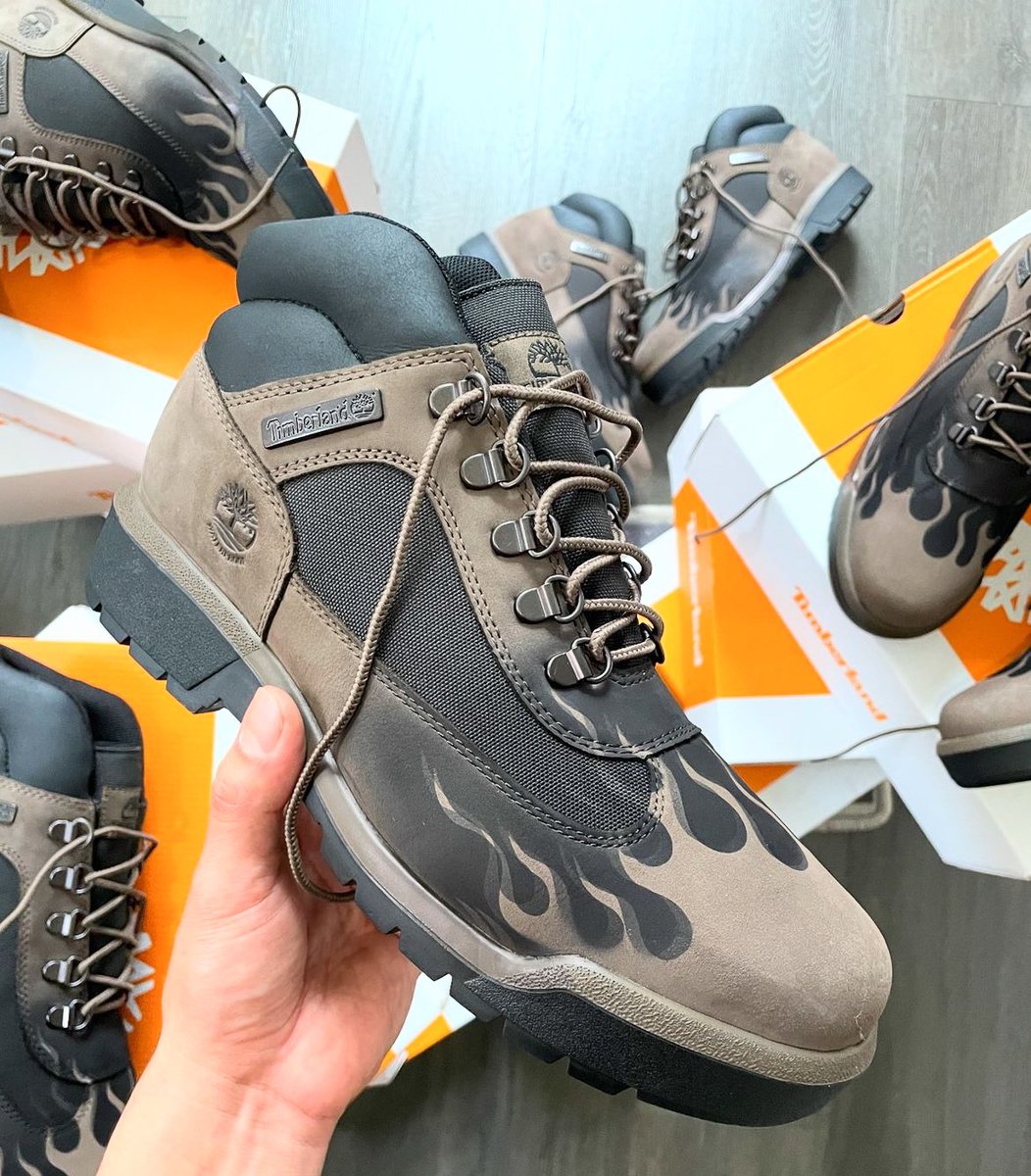 levarmcdonald_'s tweet photo. Nah @loso_wav def got collab of the year 

Not enough blogs posting these boots 

So heres me using my platform to show yall in case you missed https://t.co/rNygMTyeLp