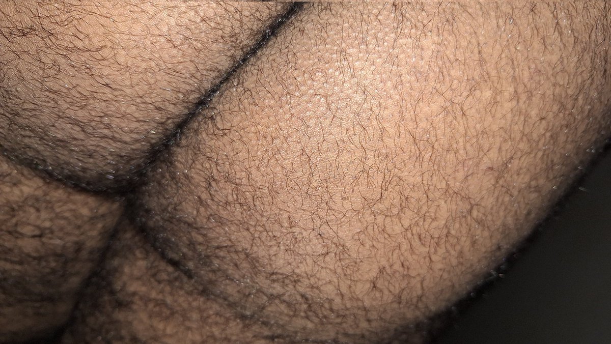 أريد شخص أمص رْبه الجميل واشرب حليبه اللذيذ ما يهم العمر ولا الشكل اهم شي جاد من شرق الرياض وتكون سيارتك مظلله وامص لك لين تنصرع من المتعة #موجب_الرياض #سالب_الرياض #مبادل_الرياض