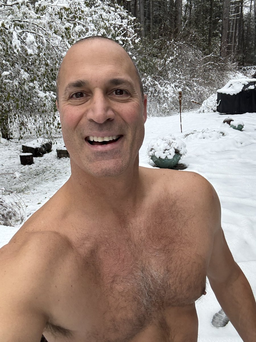 Happy Thanksgiving! Shirt optional! 😘