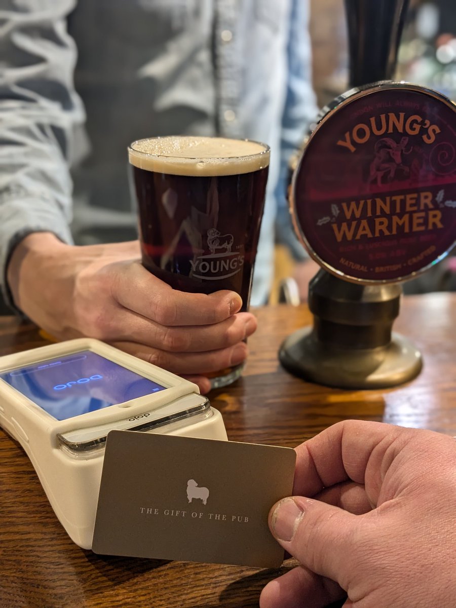 It's the last day to grab this amazing gift 🎁 of the pub!
Purchase a £50 or £100 gift voucher between 22nd - 30th November and receive a £10 or £20 voucher to treat yourself in the New Year!