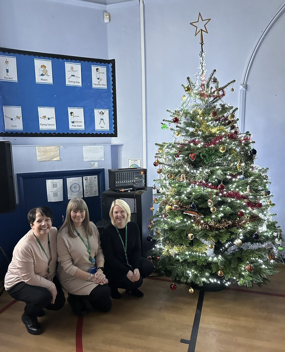 The tree is up! A reminder our PTAG Christmas Fayre is this Friday 29th Nov from 12.45pm-3.00pm. We look forward to seeing you all🎄🎅🏼