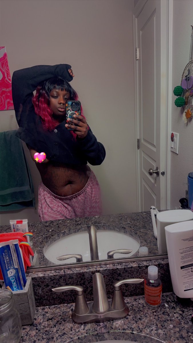 Katisasnackk's tweet photo. Back so here’s a lil promo 🥰 a week of free subs. Get em while they’re HAWT. 

https://t.co/zV2na9uw2d

#fanslysub  #sub #OF #ofsub 
#ebony #daddysgirl #fanslypromo #tatted #submissive https://t.co/kgwMxMQTu5