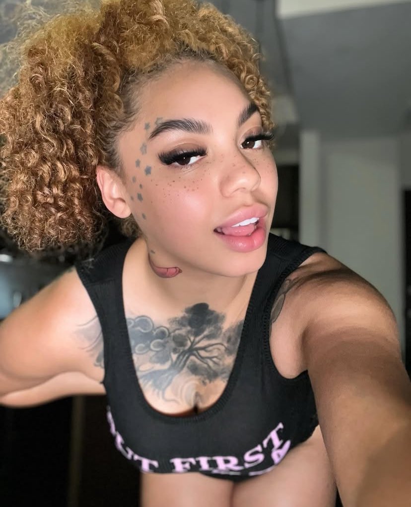 CynthiaAlexa_'s tweet photo. Ask for my menu and buy from me is the only way u can get my attention to meet up

cheap promos
dropboxes����
facetime💕
sexting💦
Dildo Masturbating videos🔞 https://t.co/06zViGnauZ