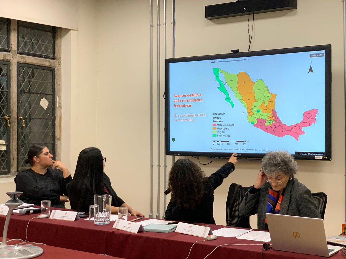 La Dra. Esther Ponce con su presentación sobre los hallazgos de la cooperación descentralizada en Mexico: Los retos que se presentan situando al Desarrollo local como eje fundamental de la cooperación 

#SEPARTEDELACID 
<a href="/CGCID_oficial/">CGCID</a>