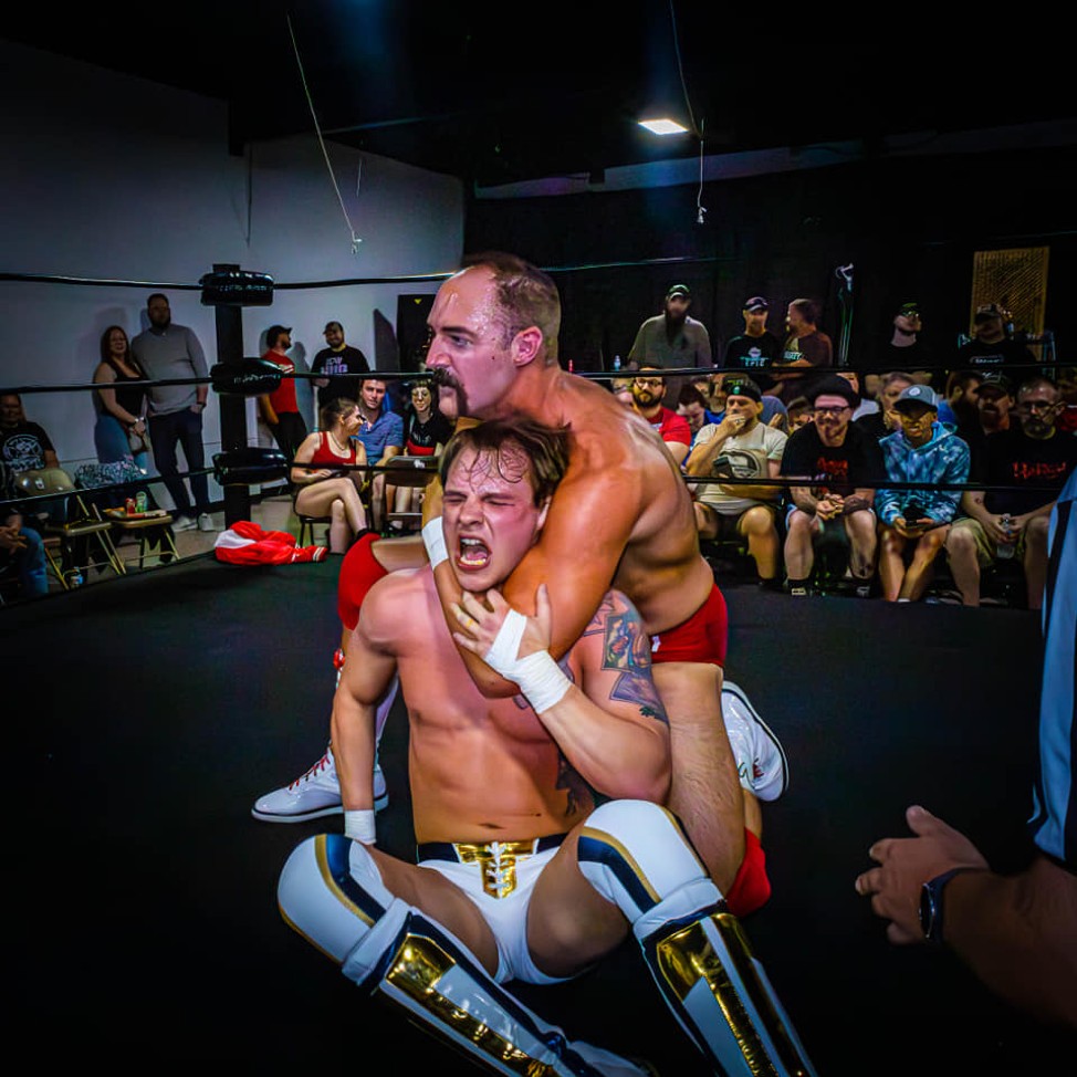 wresadam's tweet photo. Handsome studs suffering in chin locks - hot as fuck!
#prowrestling #gay #muscle #hot #trunks #bulge #bulgemen #wrestlers #wrestling #prowrestlers #wrestlingkink #wrestlingfetish #gaywrestling #homo #submission #chinlock #suffer https://t.co/a5rIZKvr0G
