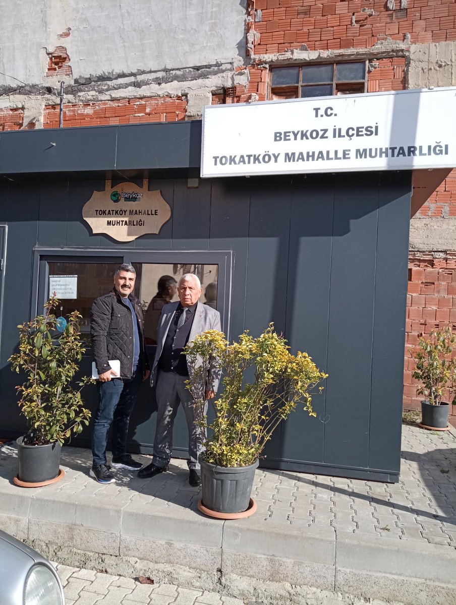 İBB Beykoz koordinatörlüğü olarak 
Tokatköy Muhtarı Sn. Galip Bekaroğlu'i ziyaret ettik .Tokatköy mahallesiyle ilgili sorun ve çözümler üzerine sohbet gerçekleştirdik 
Misafir perverliğinden dolayı
Muhtarımıza Teşekkür ederiz
#Beykozçokgüzelolacak
#Herşeyçokgüzelolacak