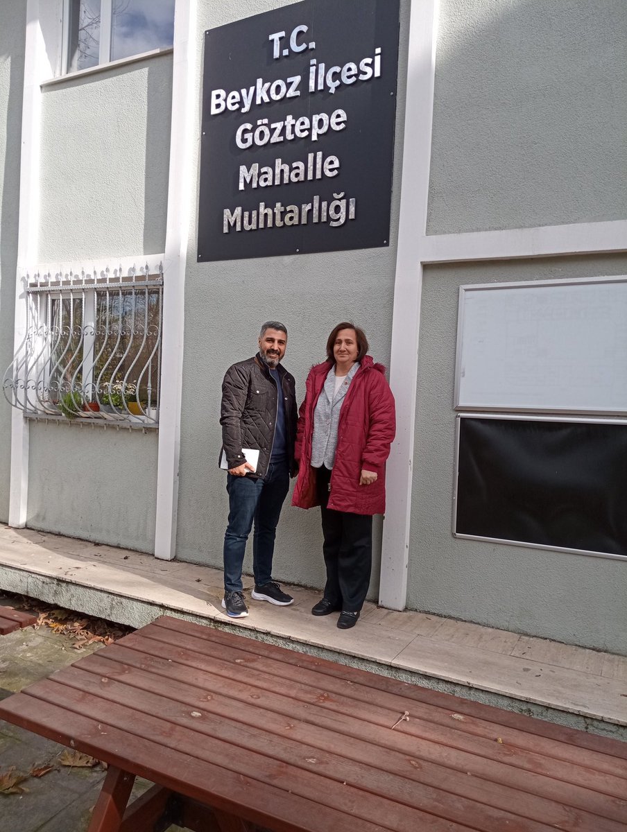 İBB Beykoz koordinatörlüğü olarak 
Göztepe Muhtarı Sn. Arzu Kuşdili' i ziyaret ettik .Göztepe mahallesiyle ilgili sorun ve çözümler üzerine sohbet gerçekleştirdik 
Misafir perverliğinden dolayı
Muhtarımıza Teşekkür ederiz
#Beykozçokgüzelolacak
#Herşeyçokgüzelolacak