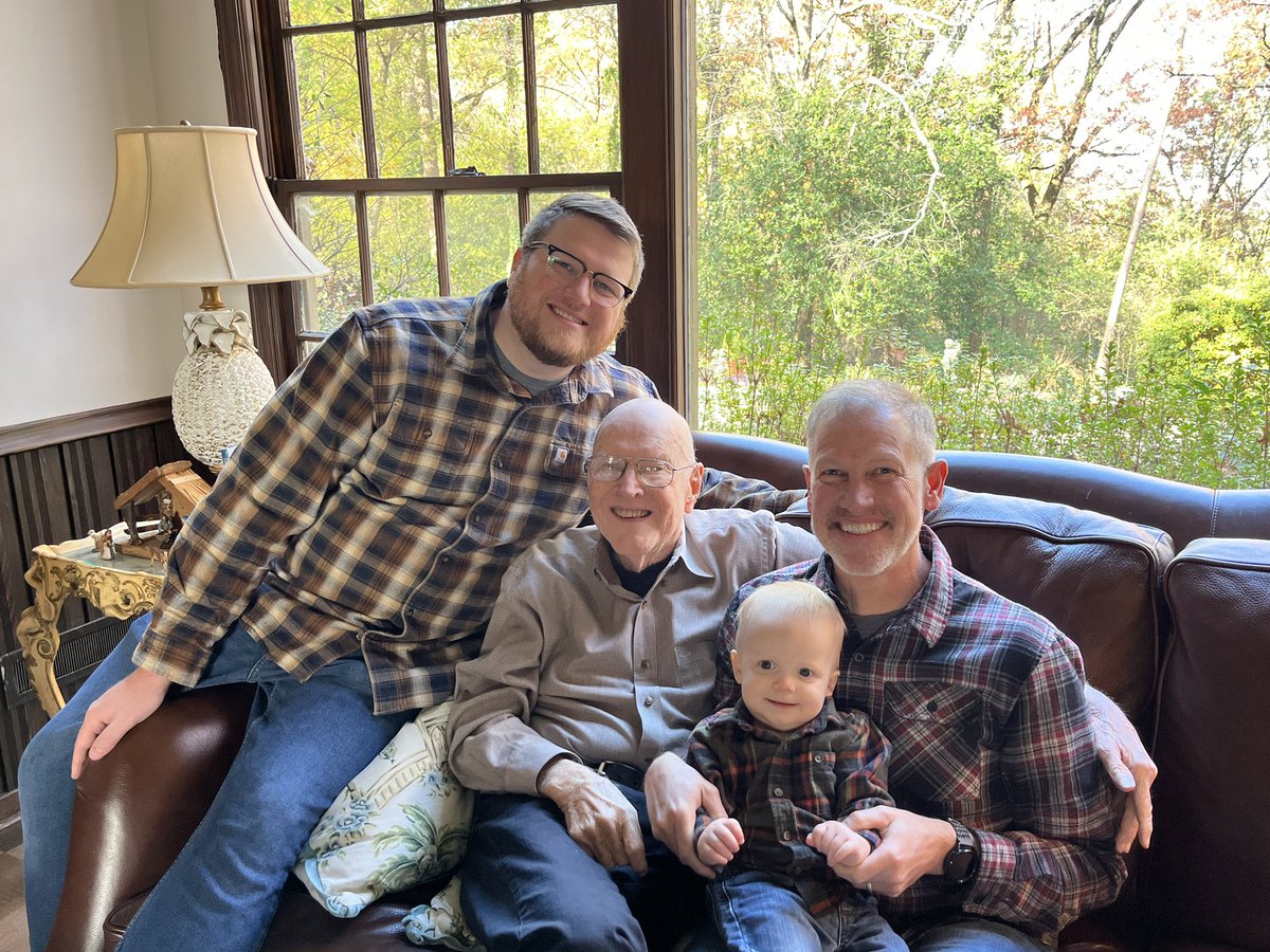 biblebeltman's tweet photo. Four Noble generations #agoodname #Thanksgiving2024 https://t.co/Fl27Igar7M