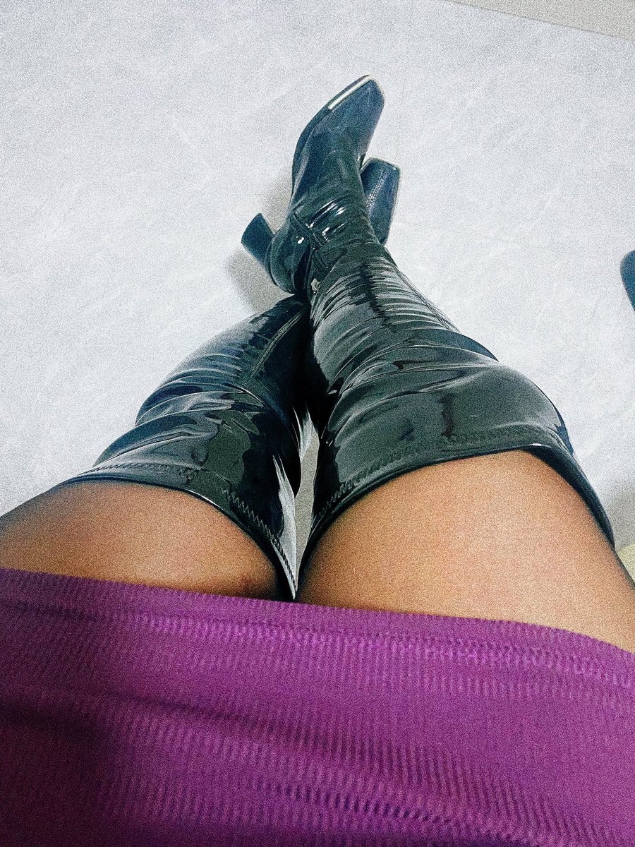 肉腿👠
#雌堕 #sissy #伪娘母狗 #slut #丝袜 #皮靴 #四爱小狗 #肉便器 #雌堕伪娘