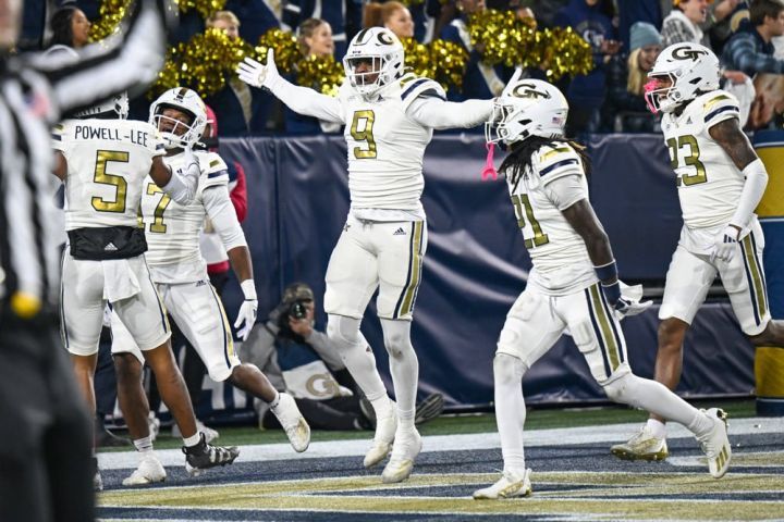 TheSGPNetwork's tweet photo. Best Bet For Friday (November 29th): College Football Predictions - @jefffoxwriter serves up some Clean, Old-Fashioned Hate with his best bet tomorrow.
https://t.co/RXKzPxzrig
#georgiavsgeorgiatech #bulldogs #yellowjackets #ncaafootball #sportsgambling #gamblingx #freepicks https://t.co/rLDbsUtSOM