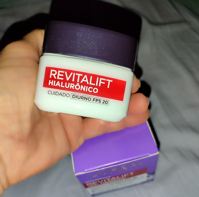 Creme Facial Anti-idade L’Oréal Paris Revitalift Hialurônico Diurno FPS 20, 49g