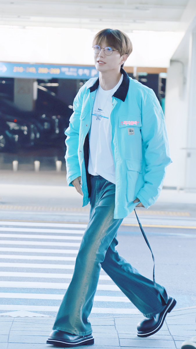 #슈퍼주니어 #이특 #대만 가오슝 출국 
녹화 파이팅!잘 다녀와요^^