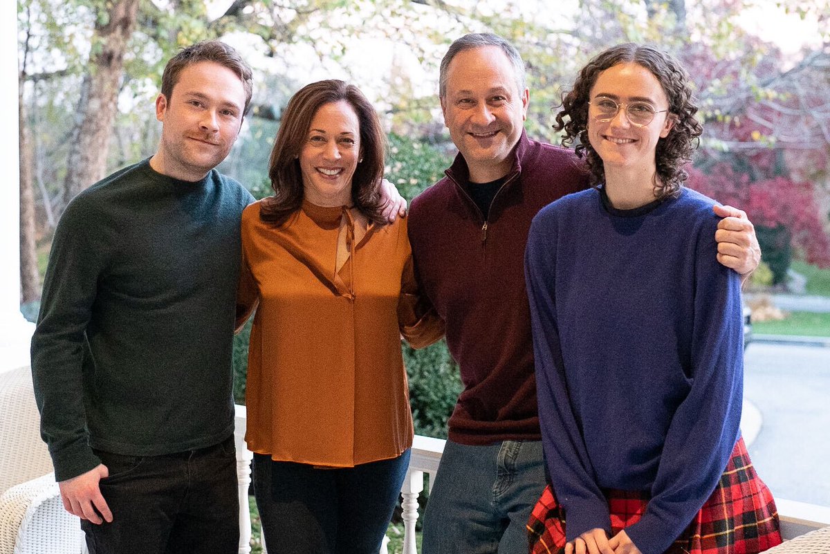 RETWEET to wish the Harris-Emhoff family a happy Thanksgiving! 💙