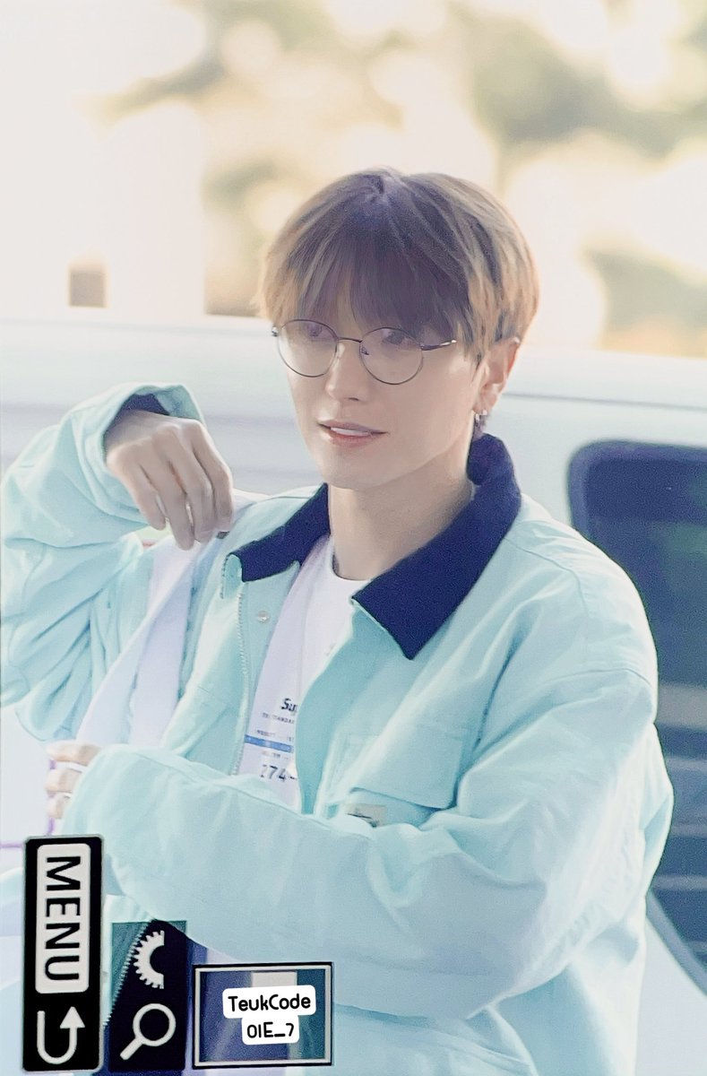 241129이특 ✈️ Taiwan 😍
바쁜 스케줄에도 불구하고 영업 중인 놀라운 미모！MC teuk go go !
不管多忙，特哥的美貌永遠在線💙 Kaohsiung, Leeteuk is coming~~

<a href="/special1004/">Lee Teuk</a> 
#이특 #leeteuk #superjunior #슈퍼주니어 #イトゥク #利特 #朴正洙 #taiwan #scool