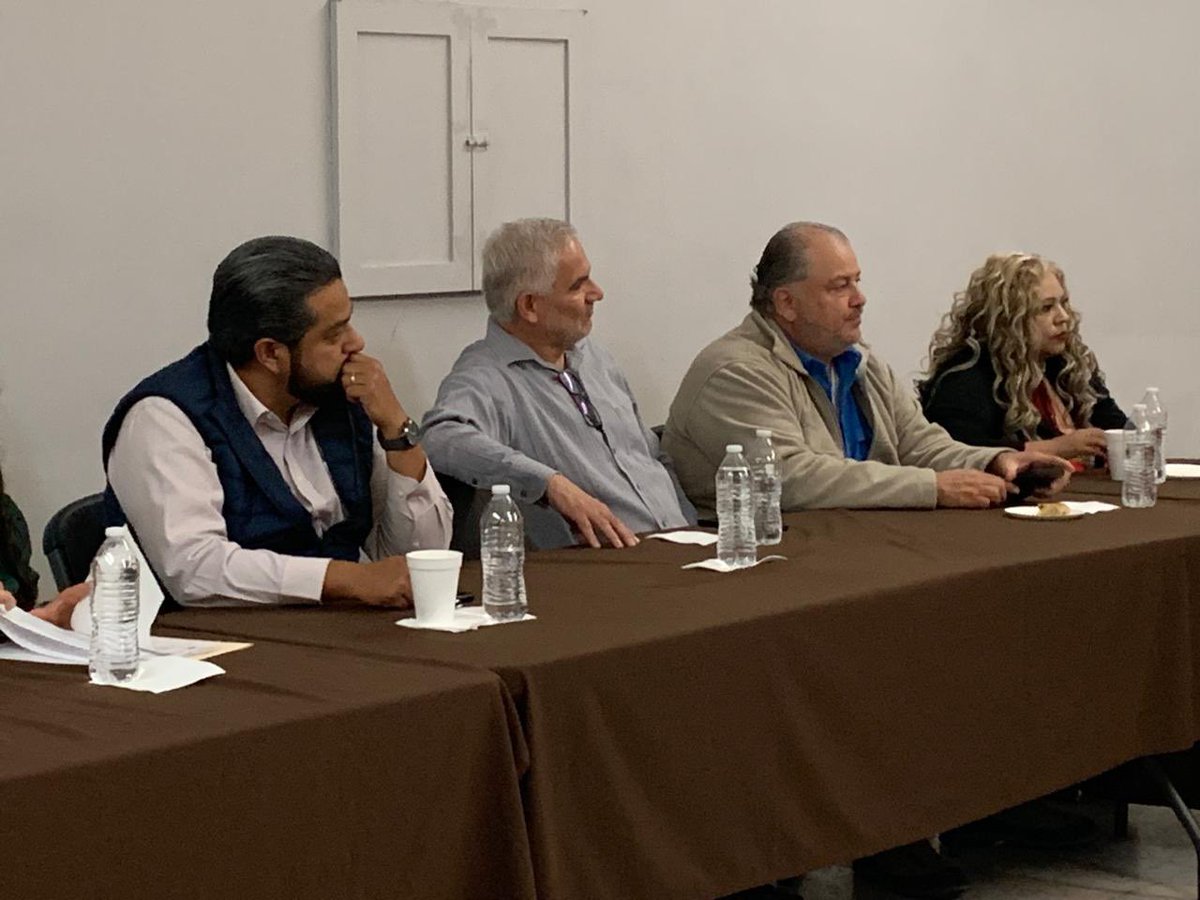 ConsejoCSPRS's tweet photo. El Consejo Ciudadano de Seguridad Pública en la Región Coahuila Sureste contó con la participación del Mtro. Luis Fernando López Alvarado, Director de Comités Ciudadanos de Seguridad en Saltillo, compartiendo los avances en seguridad en las colonias y grupos de WhatsApp. https://t.co/hhLEVJSLcL