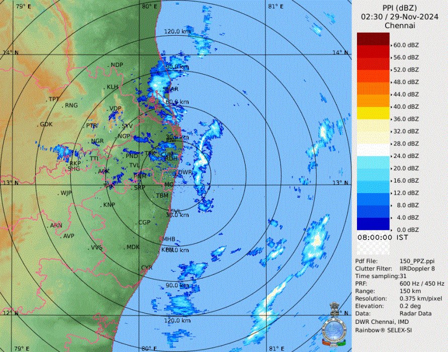 ChennaiRains's tweet photo. Next batch of #Rains just off the coast of #Chennai. Should bring rains to most places with places along the coast line seeing heavier spells. Going to be the pattern today. The breaks between rains will get shorter as the day progresses. #WxwithCOMK #ChennaiRains https://t.co/l1DduJc9Pa