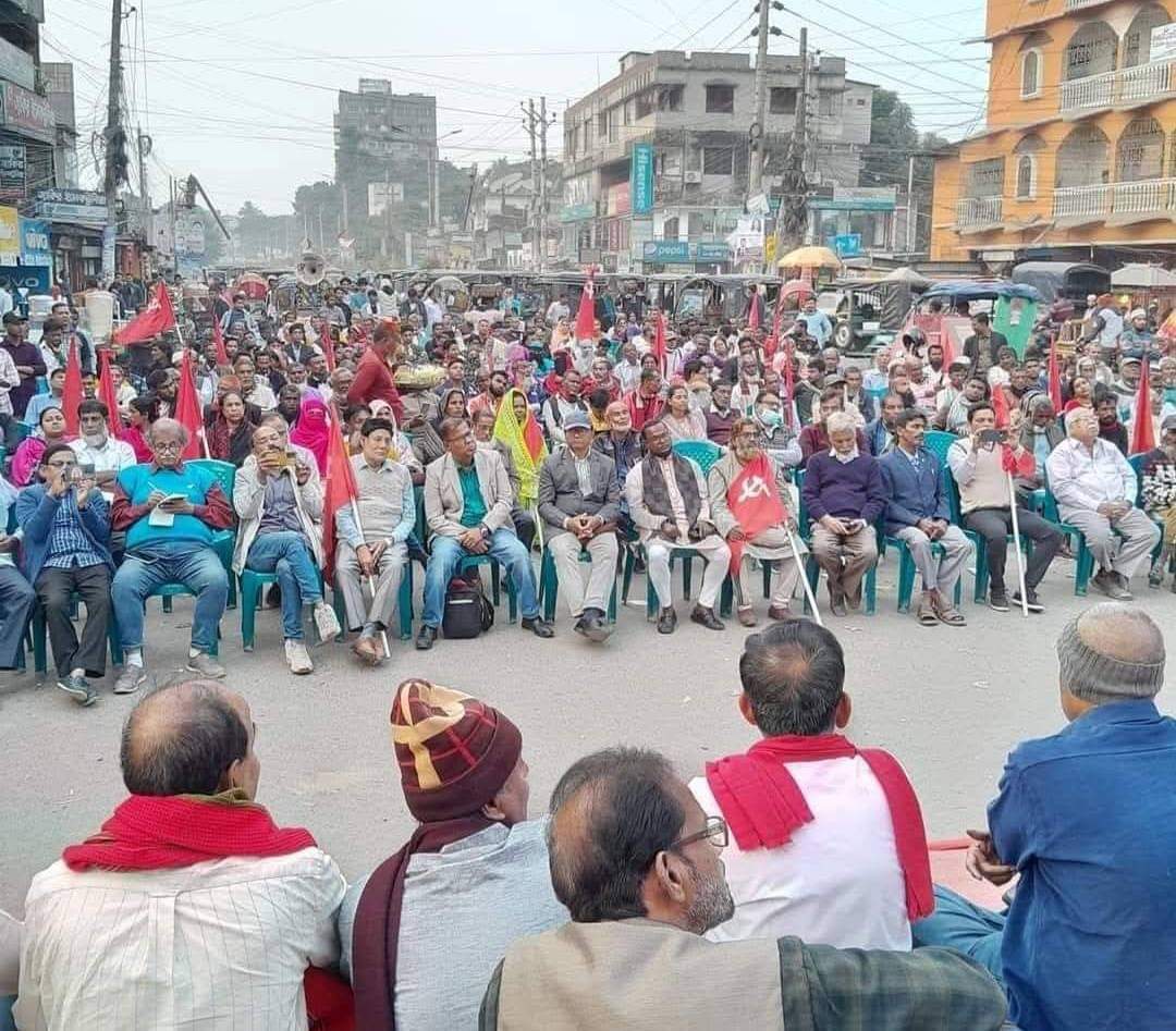 rishavkoner's tweet image. They also held a meeting opposing communal politics and calling for general elections, among other demands.

(🧵 3/3)