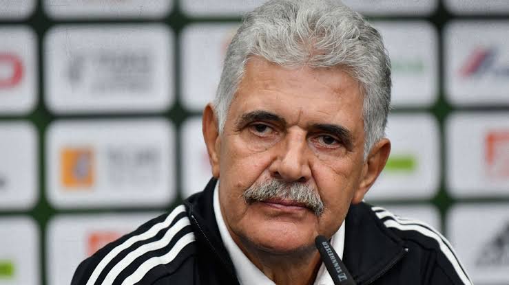 GalenoXXXT's tweet photo. El de la Izquierda controlaba TODO el Fútbol en TIGRES...
Hizo de TIGRES un Equipo Multicampeón y de Década.
||
El pendejo de la Derecha corrió al de la Izquierda para tener TODO el control de TIGRES y pues ya sabemos como vamos.
#EstoEsTIGRES #EstoNo https://t.co/0xTqnESG8U