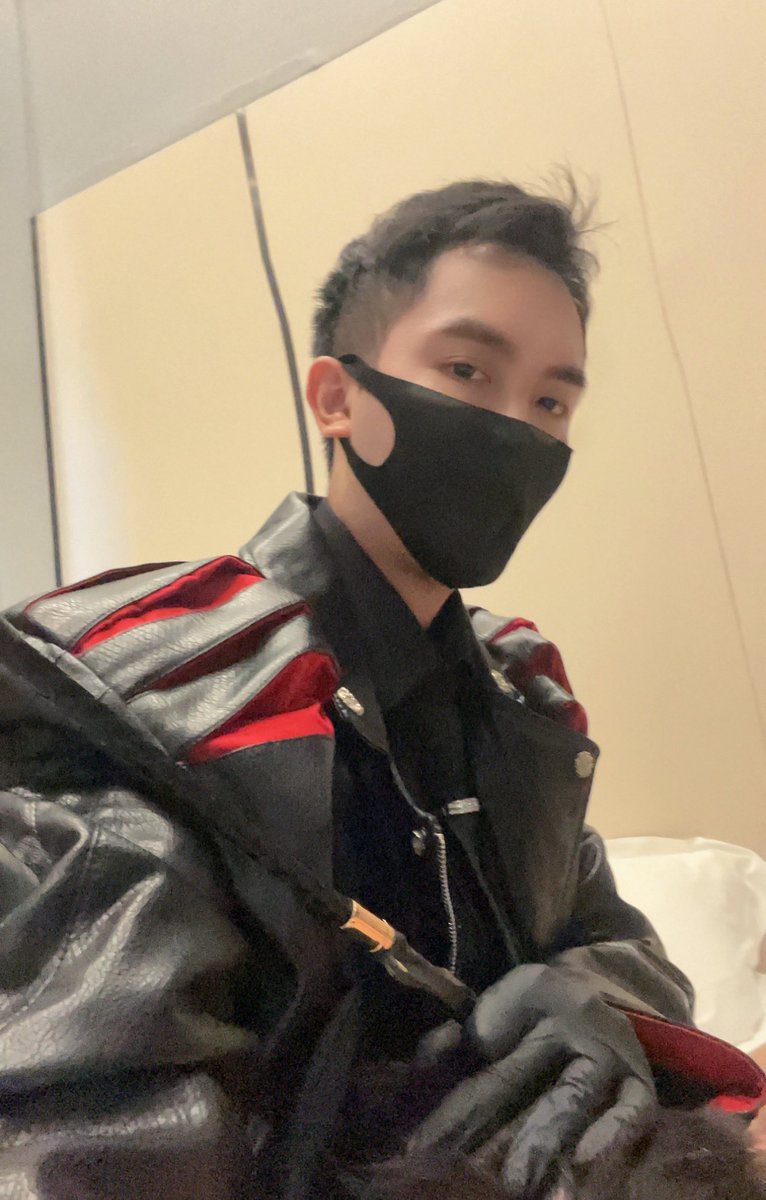 sandlinsss tweet media