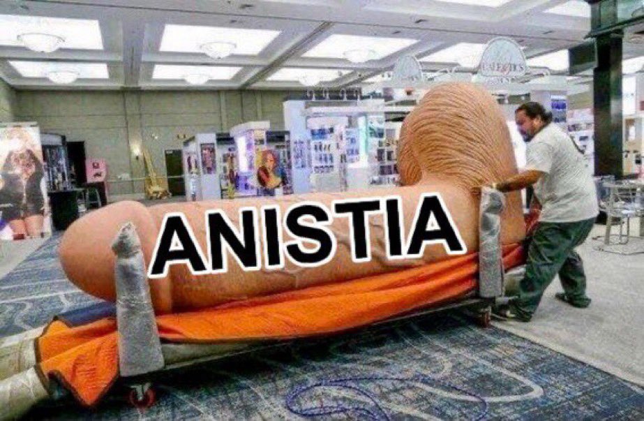 sandrosara4's tweet image. Com licença, peraí