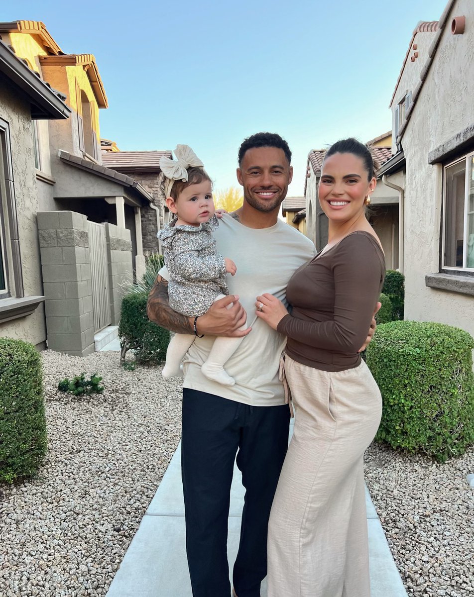 ASTATE_8's tweet image. Forever blessed and grateful 🦃🐞🖤