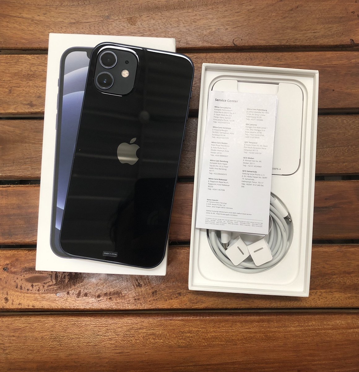fhardijanto's tweet photo. Dijual Iphone 12 128gb super like new
Pemakaian 1 mingguan dari baru
Fullset lengkap original
Price : 7500 gopis (Hemat sejutaan dari harga baru)
Lokasi : kediri kota
Rekber shoppe/tokped bisa

#WTB #WTs #iphone12 #Trending #zonauang #zonajajan https://t.co/PYagDa9Jpg