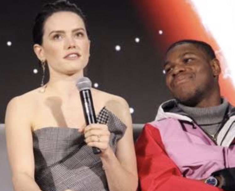 callamdenot's tweet photo. The way they look at her 🥰 can’t wait too see all of them reunited. #DaisyRidley #johnboyega #adamdriver #oscarisaac #starwars #sequal https://t.co/so0XchRTLY