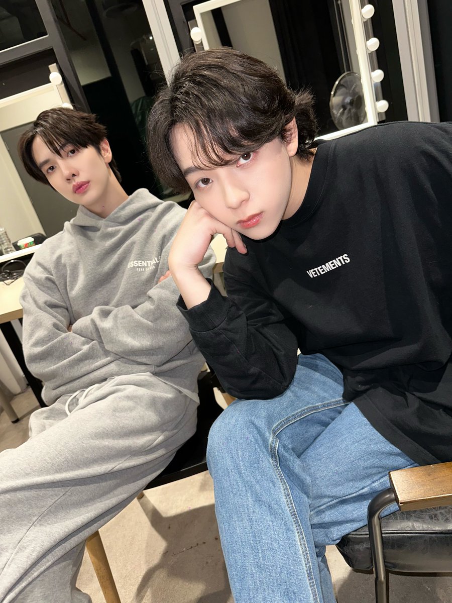 maxky_rp's tweet photo. เกียมกลับไปเป็นนอร์ธได้เลย @basjtr หารูกุญแจเจอละ #FoureverYouEP9 https://t.co/0KHtPUSH58