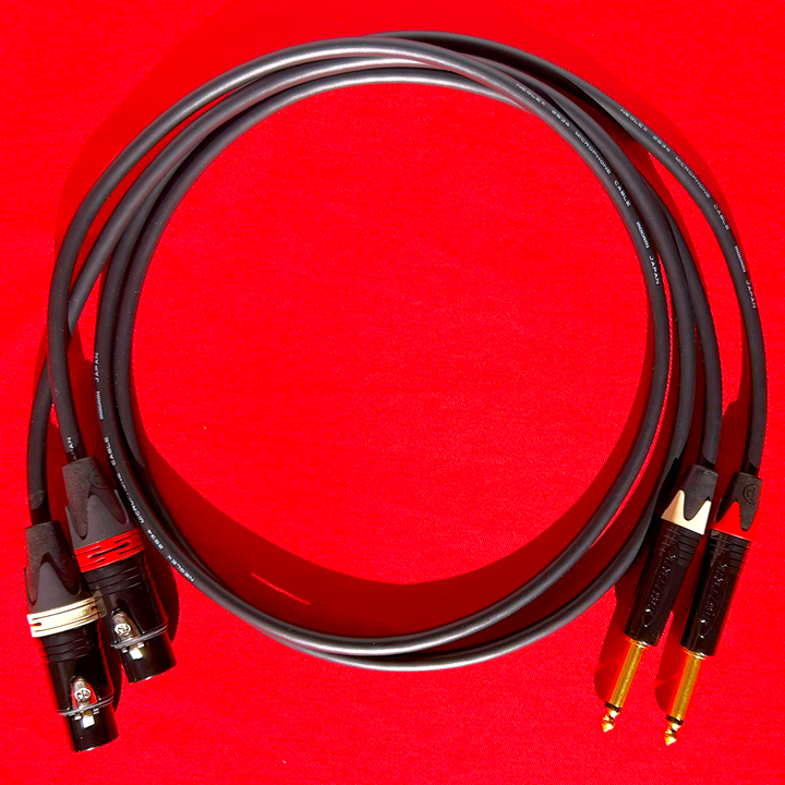 liebcables's tweet photo. こんにちは🎵
イイ天気☀️
mogami 2534 w/ Neutrik
mixer周辺で大活躍してくれる頼りになるCable達😍
#guitar #bass #keybords #pa #dj #daw #DTM #Audio #cable #microphone #mogami #belden #canare #neutrik https://t.co/q1hBSomF2N