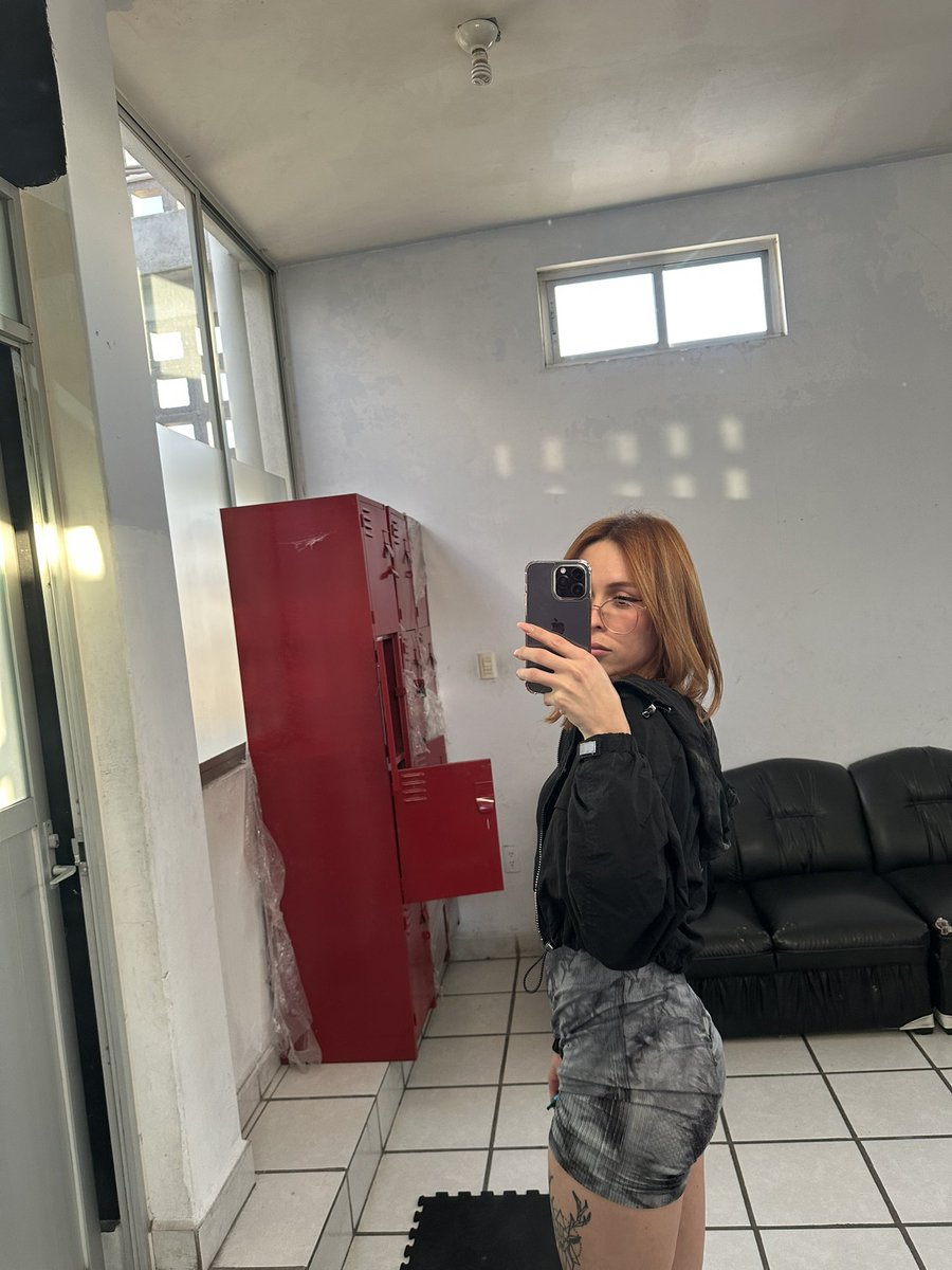 Nikkitamattt's tweet photo. Cada vez estoy mejor 🫦
#trans #slp #gym https://t.co/CbZxgb6ru5
