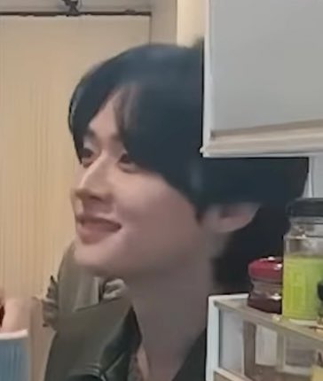 loveskz__8's tweet photo. 뒷북이지만 어뜨케!? 늦게 본 걸..🤣
우리 리노 예쁘고 귀여운 건 또 봐도 좋쟈나 https://t.co/0SPfdK0GrR