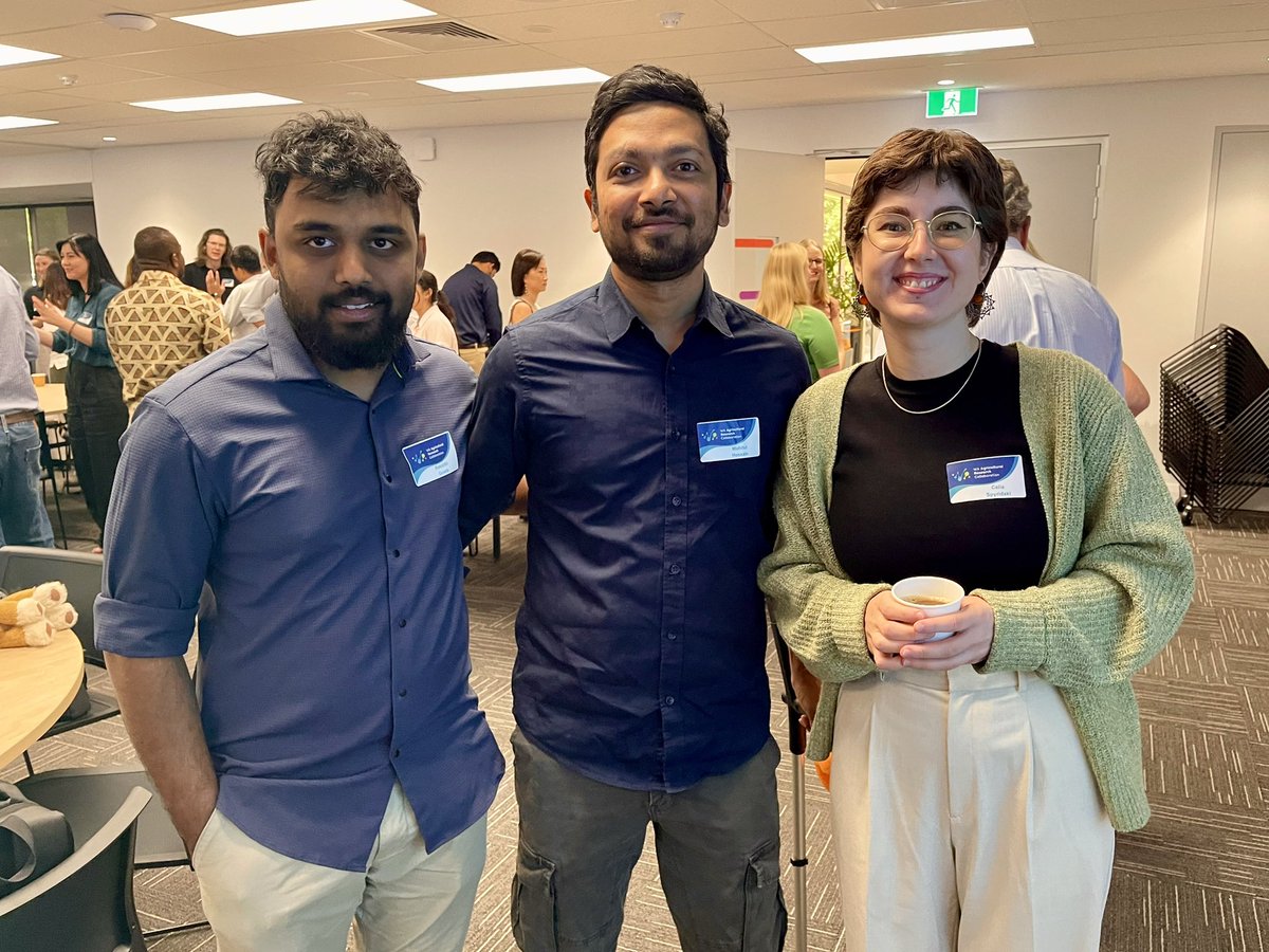 Today’s the inaugural <a href="/WAAgCollab/">WA Agricultural Research Collaboration</a> PhD Showcase! 🚀 23 WAARC scholarship students are presenting their research in 5-minute pitches, sharing how their work will impact the industry. A fantastic chance to refine projects, build networks, and gain insights. #WAARC #PhDscholarships